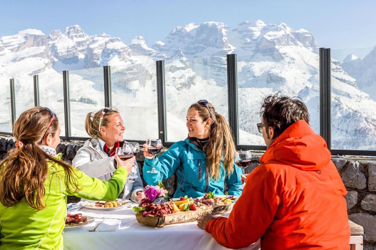 Olympic Regina Hotel Pinzolo Esterno foto