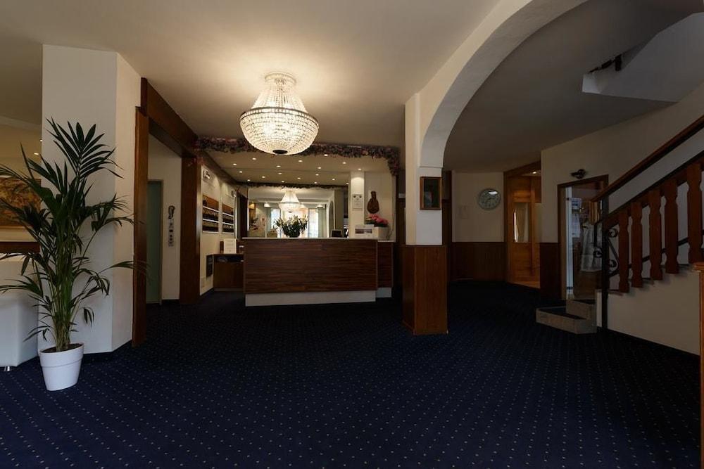 Olympic Regina Hotel Pinzolo Esterno foto